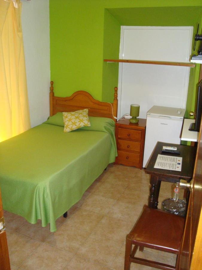 Hostal Duran Alora Exterior photo