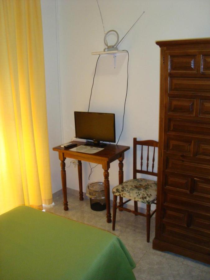 Hostal Duran Alora Exterior photo