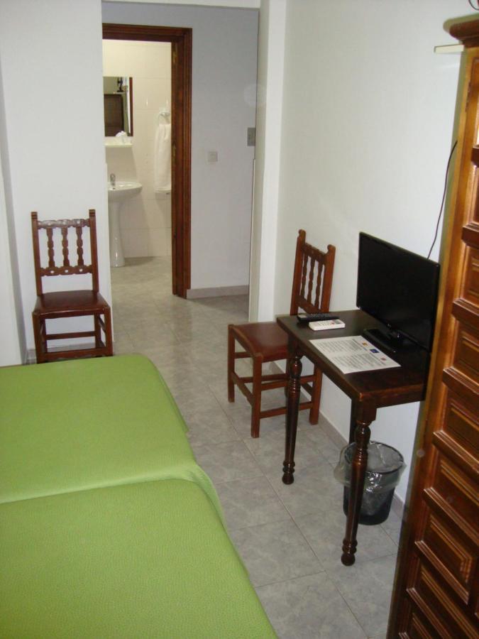 Hostal Duran Alora Exterior photo