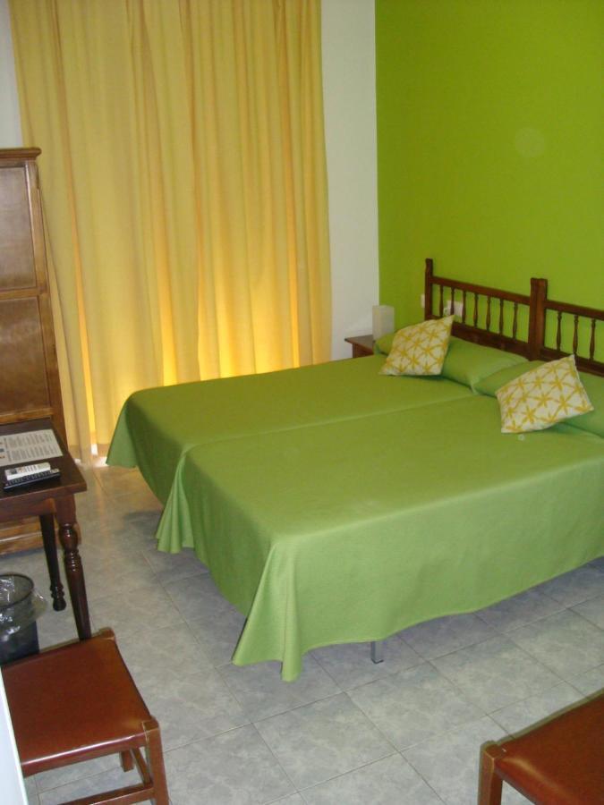 Hostal Duran Alora Exterior photo