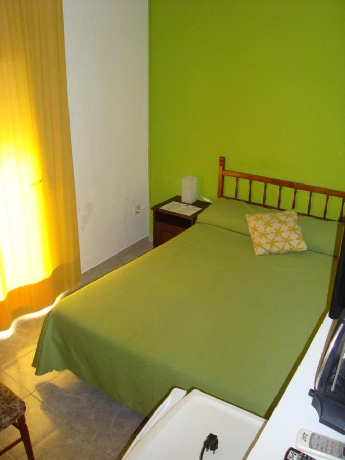 Hostal Duran Alora Exterior photo