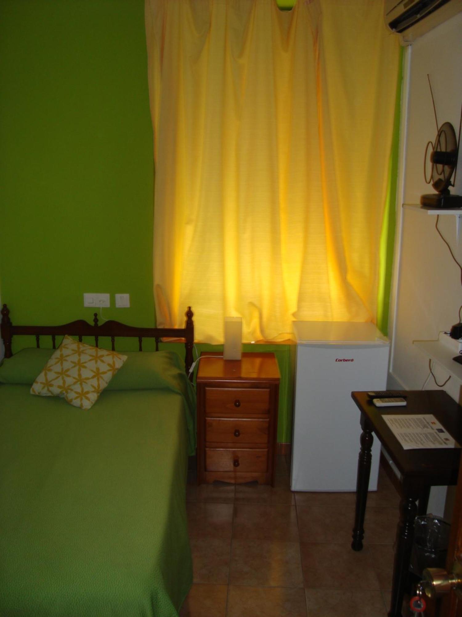 Hostal Duran Alora Exterior photo